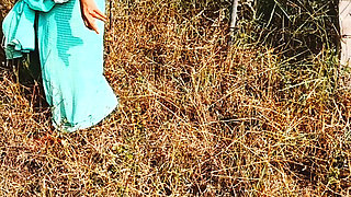Desi sister-in-law is going to the forest to cut fodder, I follow her, sister-in-law took off all her clothes and started pressi