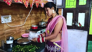 Indian Desi Stepmom hardcore fucking sex .. best Indian hard fucking porn video