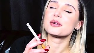 Perfect blond making solo masturbation