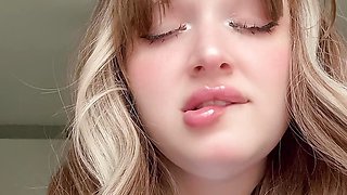 Japanese exchange student with a huge ass! Cum and squirt extremely imagine my classmates dicks...