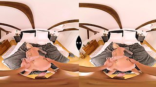 Fucking, squirting and fisting Sasha Beart