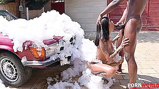 Car Wash Bbc Fuck With Daisy Dukes And Yorgelis Carrillo