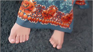 Sarah Arabic - Horny Arabian Woman At Eid Catches You Looking