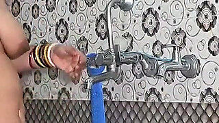 Cum Swallowing Fuck in Bathroom Hardcore Sex