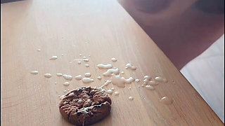 Big cumshot in slowmotion