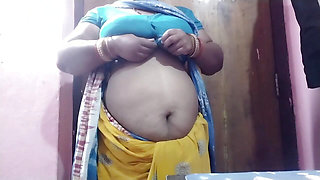 Sex in video call with my indian hot aunty