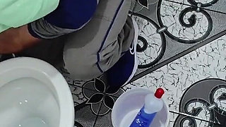 Married Nurse Was Caught Employee in Hospital Bathroom!