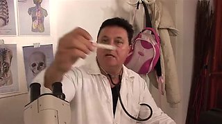 Pregnant wife gets monster cock creampie
