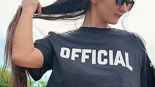 Quick Pissing Moments with Flashing and Beauty Fun
