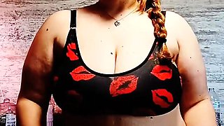 Australian BBW with big boobs gives blowjob