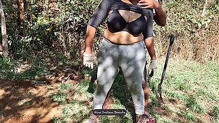 Indian Aunty Hardcore Outdoor Sex with Farm Worker - Rough Anal and Deep Throat Blowjob
