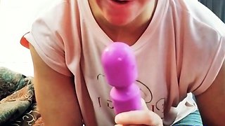 Mid-day Tease: Horny MILF Plays with her Sex Toy