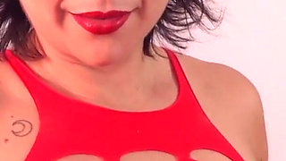 Slutty Aunt Masturbates for a Loving Fan
