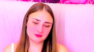 Close up MILF masturbation