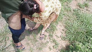 Desi School girl outdoor hindi sex - viral mms