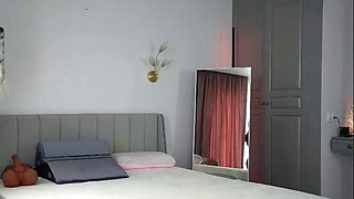 Amateur Blonde Teen Plays Solo with Toy Webcam Porn