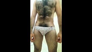 Hairy Muscle Flexing and Cum