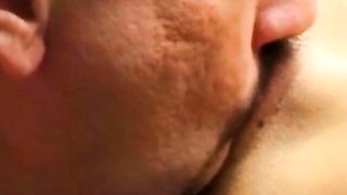 Cover-girl chickfriend's vintage video