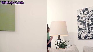 threesome orgy loving big-titted dyke fingers and licks 21yo twat