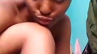 Pretty Girl Masturbating for Fun