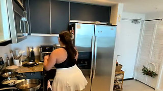 Live Stream with Dani Valentina