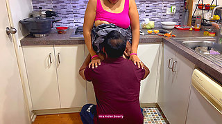 Lungi Cosplay Sex - Eating My Maid's Pussy - Intense Pussy Eating, Cunnilingus, Loud Moaning