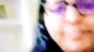 Phat Indian chick witnesses man meat getting off and popshot on web cam