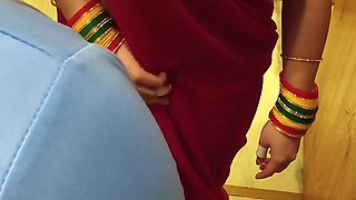 Bra Seller Got a Chance to Fuck Her Client