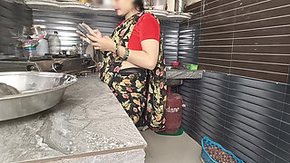 In the Kitchen, the Brother-in-law Caught the Sister-in-law From Behind While Using the Mobile, Then Hard in the Bedroom.