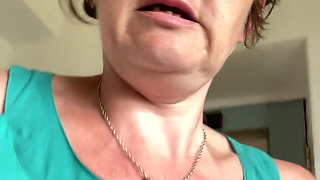 Close up Pissing From My Natural Bushy Pussy and Wiping After. Amid Giants and Idols - Coffeeshop Edition