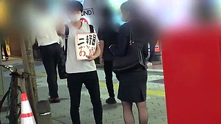 Amateur Asian College Teen Gives Blowjob