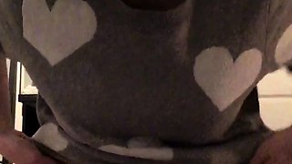 Hot amateur webcam teen masturbates for their fans