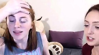 Two Pretty Chicks Love to Fuck Each Other