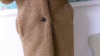 UK BBW Hayley feels so excited in faux fur coat
