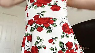 Hannah Hays Teen Solo Masturbation - Big Ass Girl Stripping Nude Close-Up