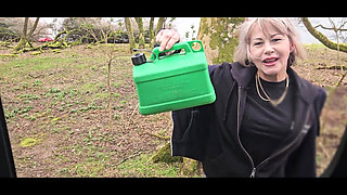 Cock It or Walk It... Foxy Mature Woman Runs Out of Fuel, She Has No Intention of Walking It.