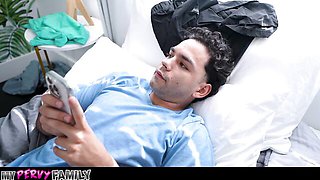 Amazing Kylie Quinn's stepbro movie