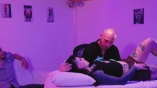 Tattoo Artist Bethany Rose Fucks Cuckolds Wife While Capitano Eric Watches