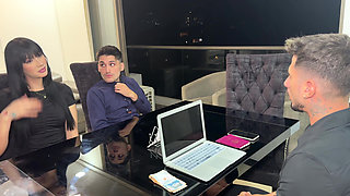 To Get Hired, She Has to Be Fucked by the Boss. Papi Rodriguez-valentino Roca