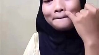 Hijab webcam