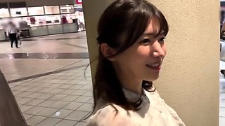 Amateur asian in the shower before sex scene