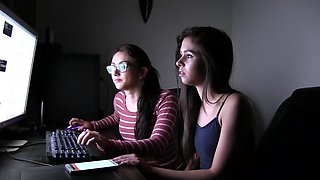 Blonde bombshells Mandy and Taylor indulge in a steamy threesome with luscious Naomi