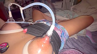 Squealing, multiorgasmica, succionador clitoris