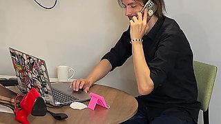 The Slutty Secretary Got Sperm on Her Glasses and Squirted on All Over Office Floor