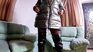 MILFyCallas BDSM Glossy Downjacket Fetish in Dominant POV: Deepthroat