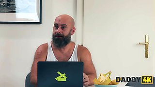 Daddy4k. Big Tits teenager woman cheats on her boyfriend with his grandpa in front of him