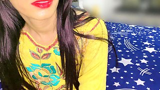 Aunty Came to My Hostel Room and After Seeing My Cock, She Got Naked and Said Fuck Me with a Big Cock