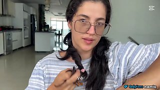 ! Student gives her virginity to her math teacher!