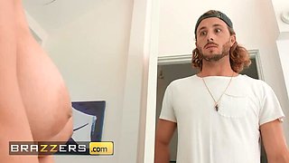 (Violet Myers) Catches (Lucas) Peeping On Her While Showering Grabs The Chance To Taste A Cock - Brazzers