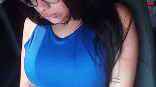 I convince Uber driver to handle the control of my vibrator and I masturbate in his car.